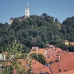 Bela & Vista Penthouse - Castle View In Old Town Ljubljana
