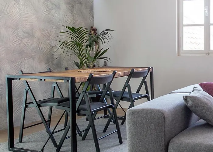 Bela & Vista Penthouse - Castle View In Old Town