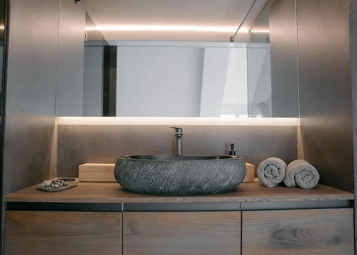 Διαμέρισμα Bela & Vista Penthouse - Castle View In Old Town Λιουμπλιάνα