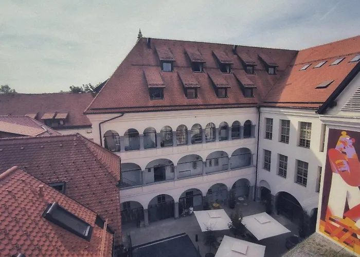 Bela & Vista Penthouse - Castle View In Old Town *