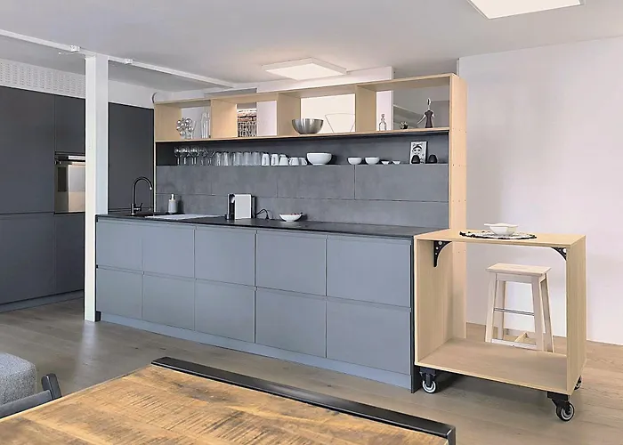 Bela & Vista Penthouse - Castle View In Old Town Διαμέρισμα *