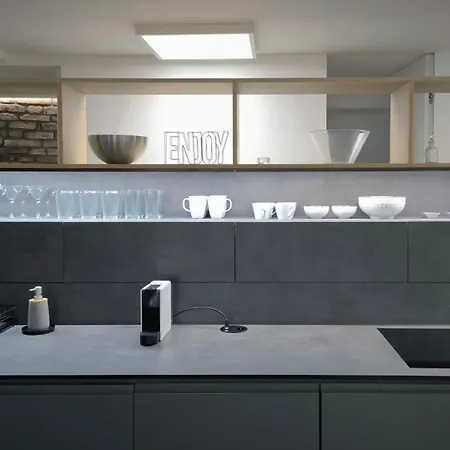 Bela & Vista Penthouse Apartma