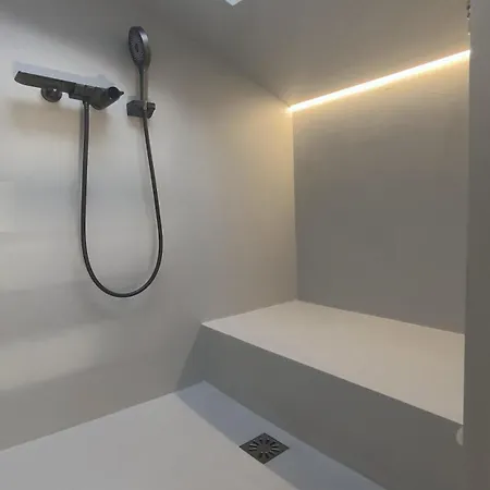 Bela & Vista Penthouse Apartma Ljubljana