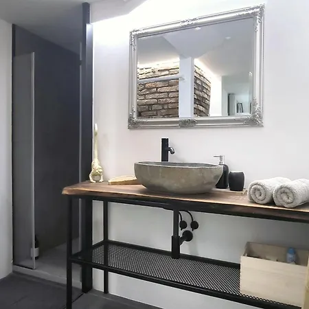 Bela & Vista Penthouse Apartamento Liubliana