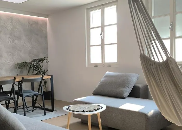 Bela & Vista Penthouse - Castle View In Old Town Daire