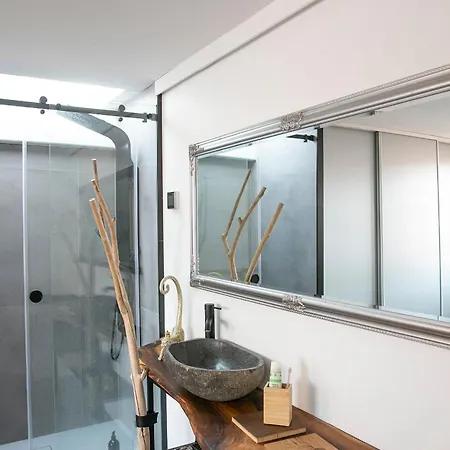 Bela & Vista Penthouse Apartman Ljubljana